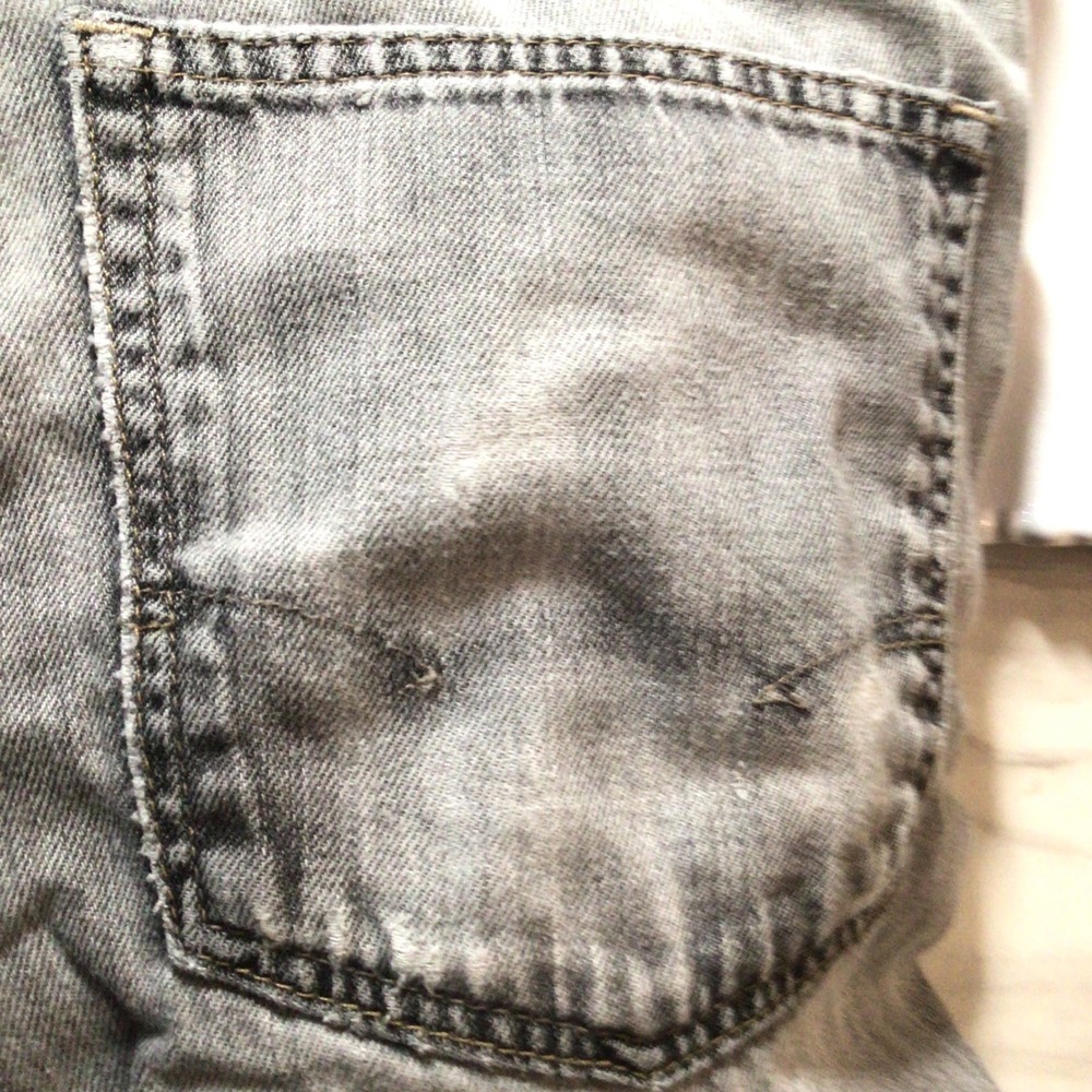 Men's American Eagle Outfitters Slim Straight Jeans 30x32 Grey Wash Frayed Hems - Picture 7 of 13